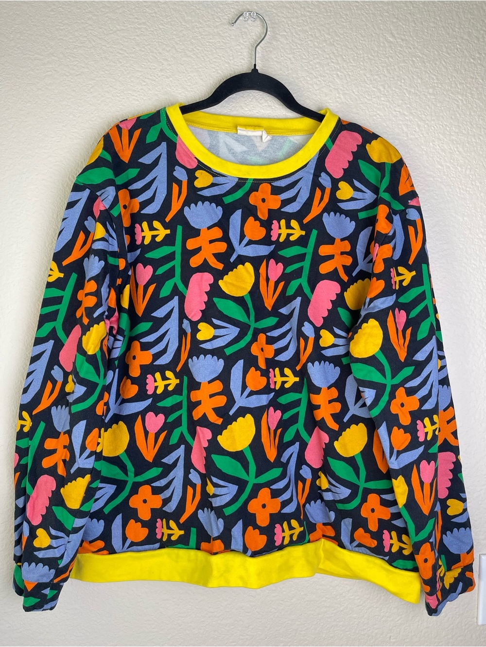 Wild & Pree Winter Garden Midnight 100% Cotton Sweatshirt Floral Colorful Sz XL - Picture 2 of 14